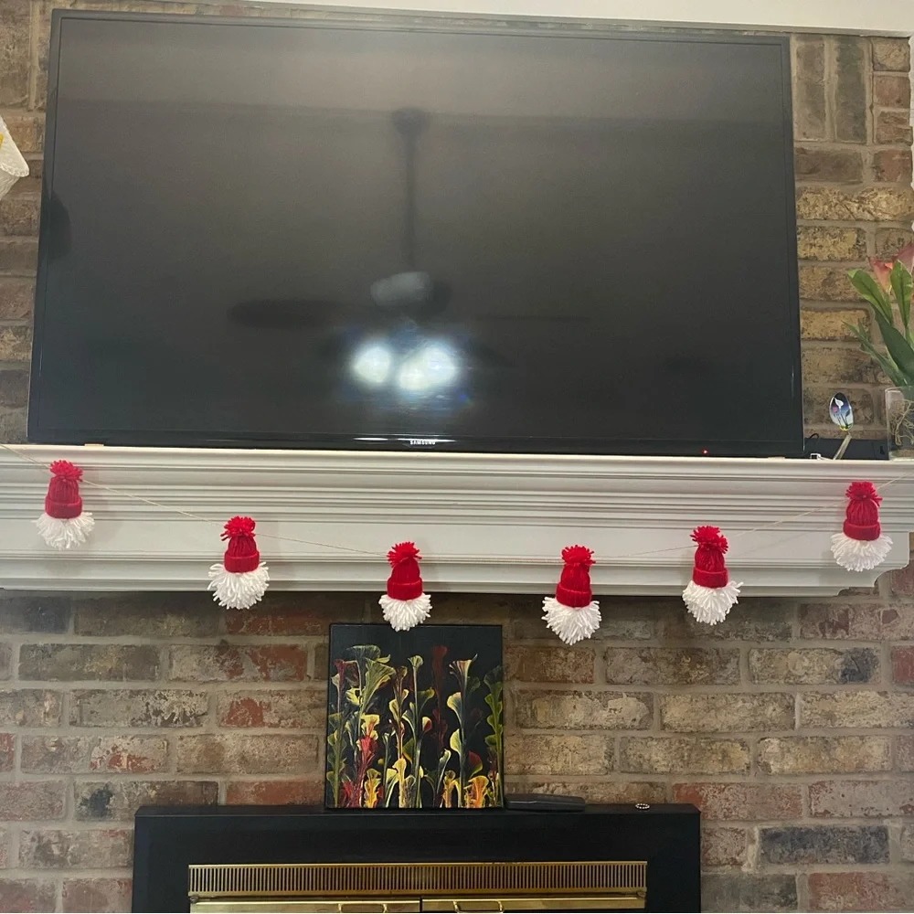 Yarn Santa Gnome Garland